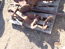 New Holland 75 linkage & Axle